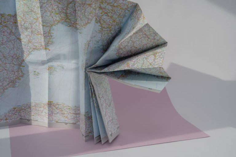 The Art of Crafting the Perfect Travel Itinerary